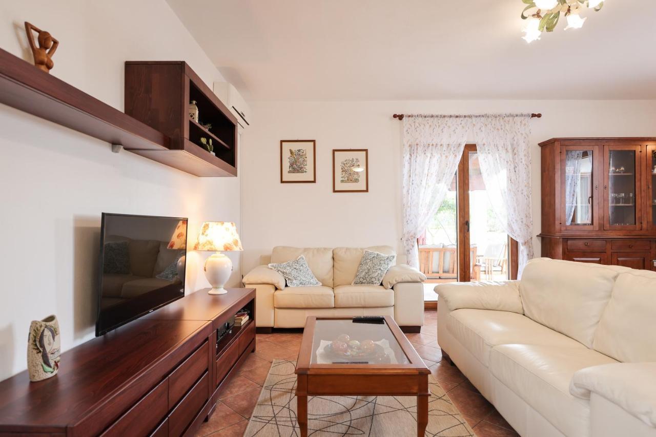 Villa Ena With Pool & Jacuzzi Donji Kasic المظهر الخارجي الصورة